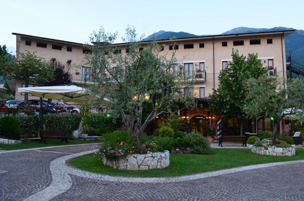 Hotel La Grotte San Donato Val di Comino Extérieur photo